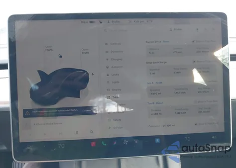 2023 Tesla Model 3 Rear-Wheel Drive z USA, uszkodzony, nr VIN 5YJ3E1EA3PF453949